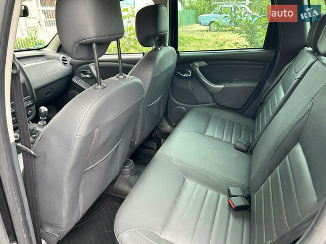 Чорний Дачія Duster, об'ємом двигуна 1.5 л та пробігом 83 тис. км за 11800 $, фото 8 на Automoto.ua
