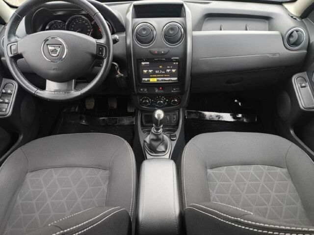 Чорний Дачія Duster, об'ємом двигуна 1.2 л та пробігом 99 тис. км за 6800 $, фото 7 на Automoto.ua