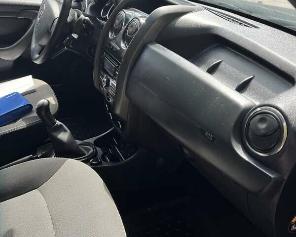 Черный Дачия Duster, объемом двигателя 1.6 л и пробегом 174 тыс. км за 9900 $, фото 57 на Automoto.ua
