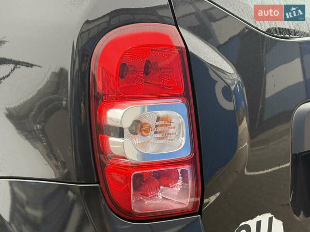 Черный Дачия Duster, объемом двигателя 1.6 л и пробегом 159 тыс. км за 10999 $, фото 21 на Automoto.ua