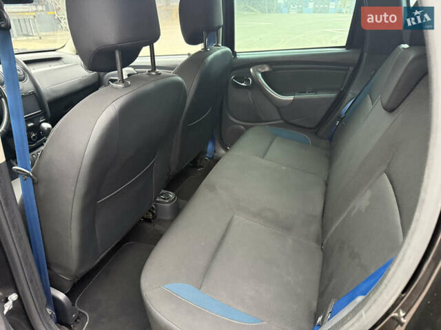 Черный Дачия Duster, объемом двигателя 1.6 л и пробегом 159 тыс. км за 10999 $, фото 33 на Automoto.ua
