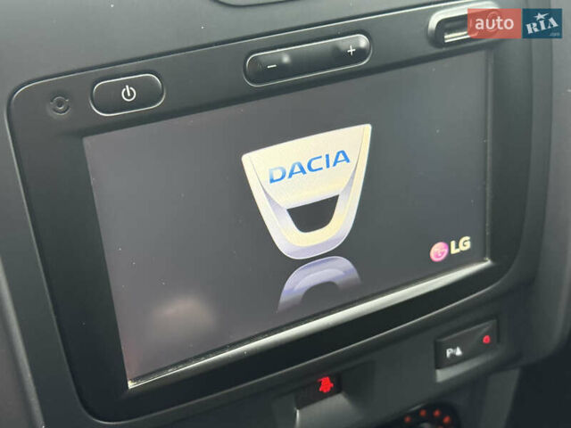Чорний Дачія Duster, об'ємом двигуна 1.6 л та пробігом 159 тис. км за 10999 $, фото 56 на Automoto.ua