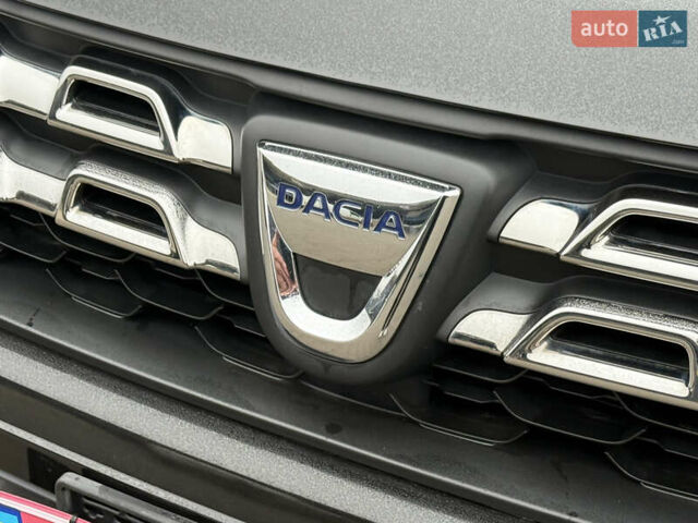 Черный Дачия Duster, объемом двигателя 1.6 л и пробегом 159 тыс. км за 10999 $, фото 19 на Automoto.ua