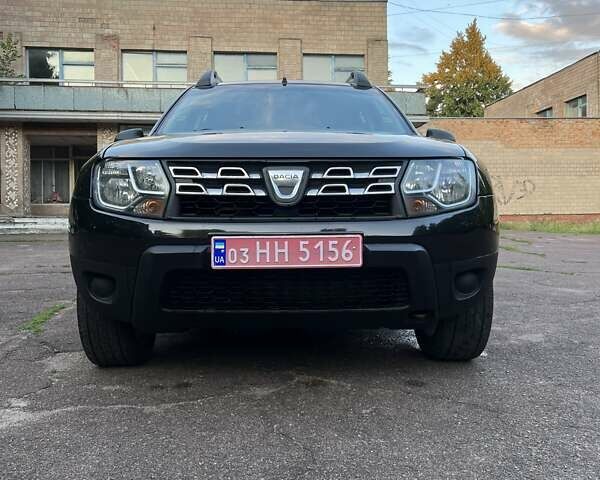 Черный Дачия Duster, объемом двигателя 1.6 л и пробегом 174 тыс. км за 9900 $, фото 3 на Automoto.ua