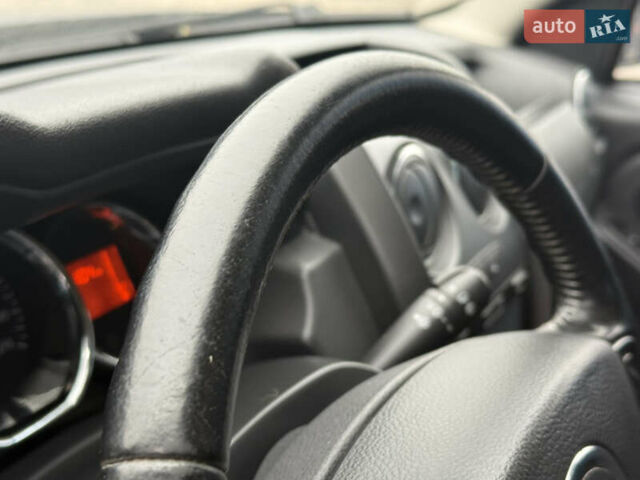 Чорний Дачія Duster, об'ємом двигуна 1.6 л та пробігом 159 тис. км за 10999 $, фото 30 на Automoto.ua