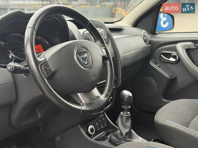 Черный Дачия Duster, объемом двигателя 1.6 л и пробегом 159 тыс. км за 10999 $, фото 29 на Automoto.ua