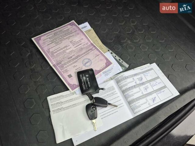 Чорний Дачія Duster, об'ємом двигуна 1.6 л та пробігом 71 тис. км за 11750 $, фото 35 на Automoto.ua