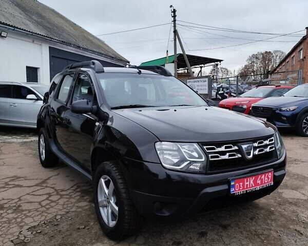 Черный Дачия Duster, объемом двигателя 1.6 л и пробегом 174 тыс. км за 9999 $, фото 1 на Automoto.ua