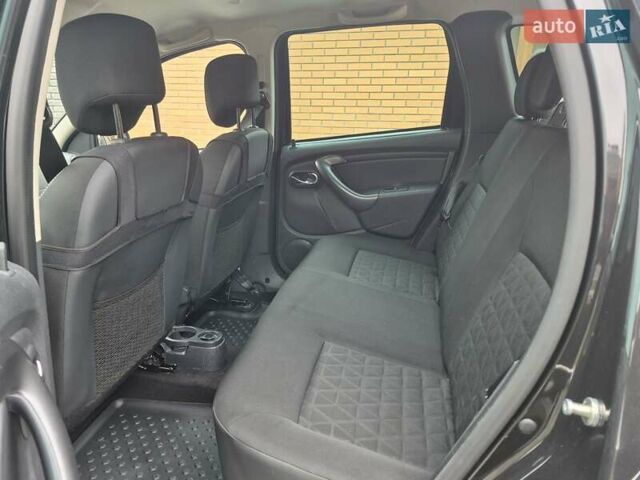 Чорний Дачія Duster, об'ємом двигуна 1.6 л та пробігом 71 тис. км за 11750 $, фото 28 на Automoto.ua