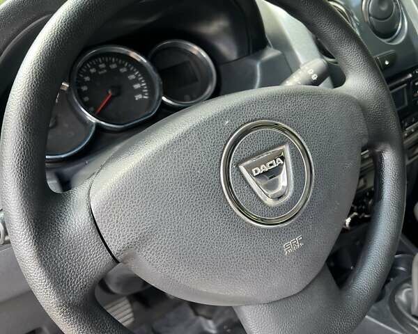 Черный Дачия Duster, объемом двигателя 1.6 л и пробегом 174 тыс. км за 9900 $, фото 35 на Automoto.ua