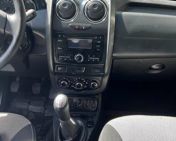 Черный Дачия Duster, объемом двигателя 1.6 л и пробегом 174 тыс. км за 9900 $, фото 71 на Automoto.ua