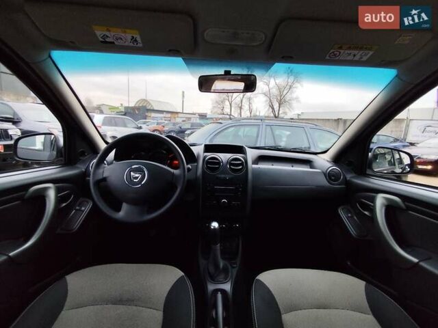 Черный Дачия Duster, объемом двигателя 1.6 л и пробегом 174 тыс. км за 9999 $, фото 20 на Automoto.ua