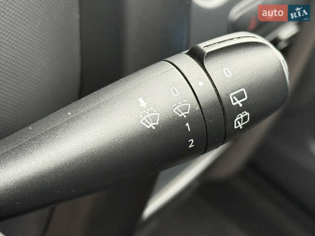 Чорний Дачія Duster, об'ємом двигуна 1.6 л та пробігом 159 тис. км за 10999 $, фото 46 на Automoto.ua