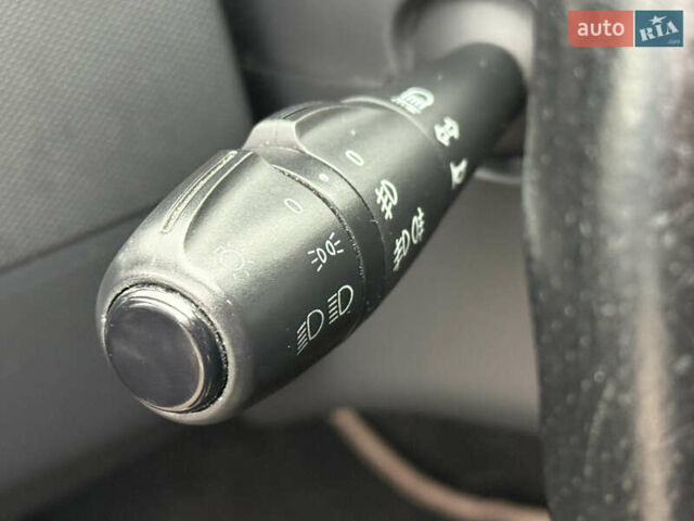 Чорний Дачія Duster, об'ємом двигуна 1.6 л та пробігом 159 тис. км за 10999 $, фото 45 на Automoto.ua