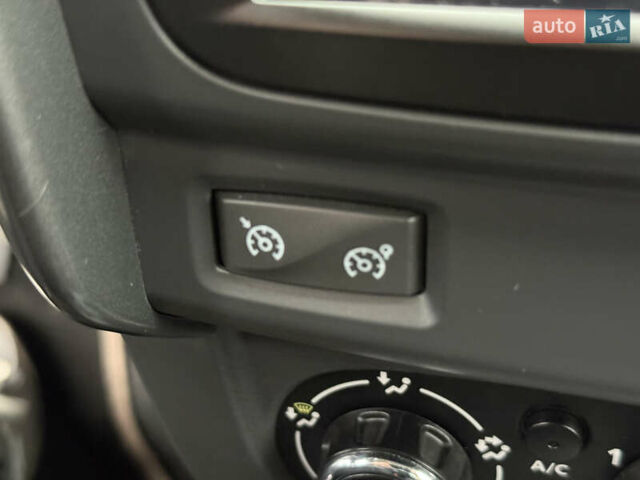 Черный Дачия Duster, объемом двигателя 1.6 л и пробегом 159 тыс. км за 10999 $, фото 51 на Automoto.ua