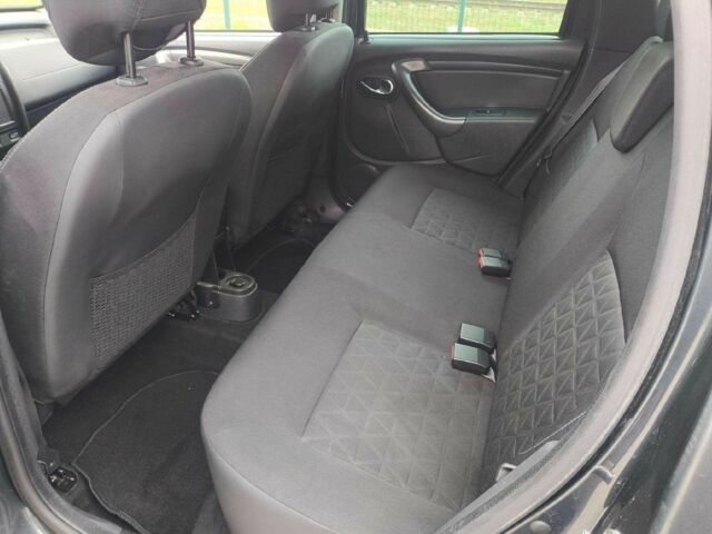 Чорний Дачія Duster, об'ємом двигуна 1.2 л та пробігом 99 тис. км за 6800 $, фото 13 на Automoto.ua