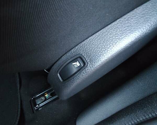 Черный Дачия Duster, объемом двигателя 1.6 л и пробегом 174 тыс. км за 9999 $, фото 26 на Automoto.ua