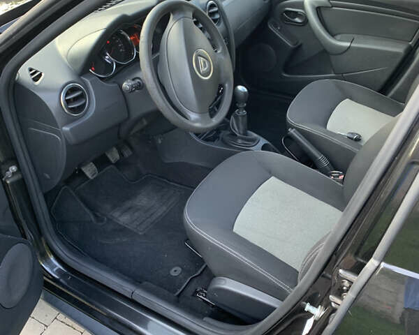 Чорний Дачія Duster, об'ємом двигуна 1.5 л та пробігом 252 тис. км за 9990 $, фото 10 на Automoto.ua