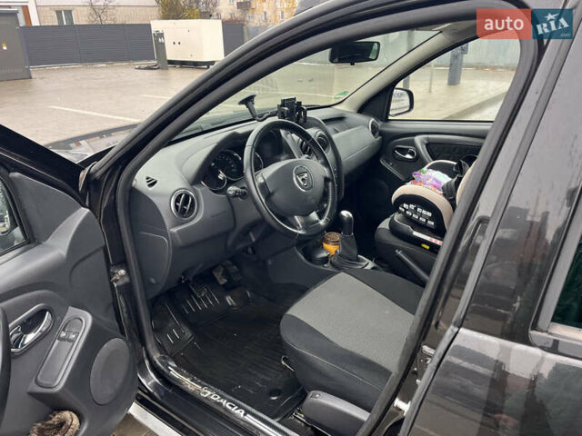 Чорний Дачія Duster, об'ємом двигуна 1.6 л та пробігом 134 тис. км за 11000 $, фото 5 на Automoto.ua