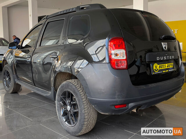 Черный Дачия Duster, объемом двигателя 1.6 л и пробегом 227 тыс. км за 9900 $, фото 4 на Automoto.ua