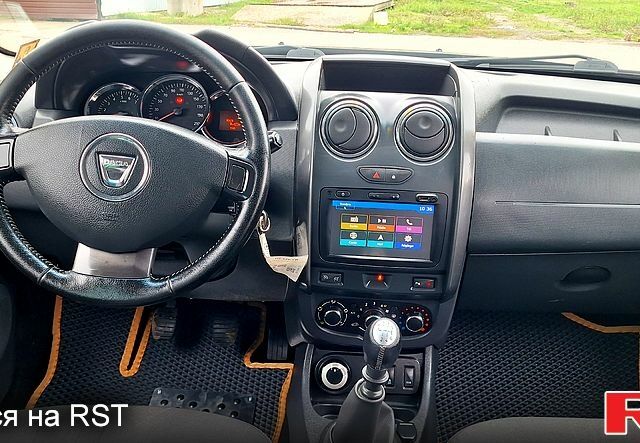 Черный Дачия Duster, объемом двигателя 1.5 л и пробегом 63 тыс. км за 13500 $, фото 11 на Automoto.ua