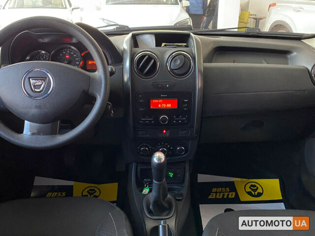 Черный Дачия Duster, объемом двигателя 1.6 л и пробегом 227 тыс. км за 9900 $, фото 10 на Automoto.ua