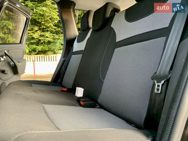 Черный Дачия Duster, объемом двигателя 1.5 л и пробегом 239 тыс. км за 11300 $, фото 36 на Automoto.ua