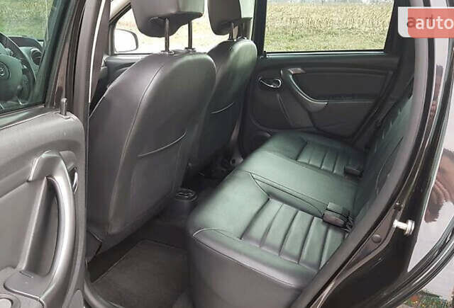 Черный Дачия Duster, объемом двигателя 1.5 л и пробегом 150 тыс. км за 11500 $, фото 31 на Automoto.ua