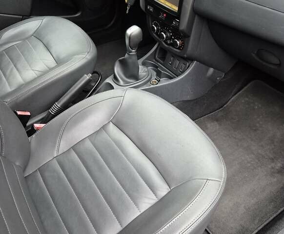 Чорний Дачія Duster, об'ємом двигуна 1.5 л та пробігом 96 тис. км за 12998 $, фото 12 на Automoto.ua