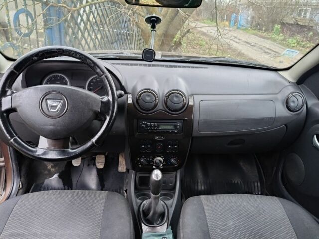 Коричневый Дачия Duster, объемом двигателя 1.5 л и пробегом 230 тыс. км за 8600 $, фото 5 на Automoto.ua