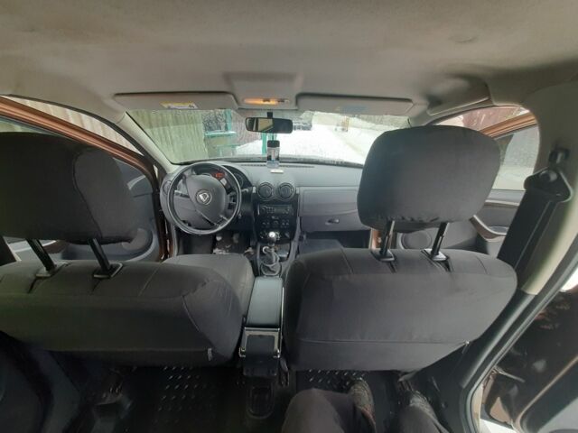 Коричневый Дачия Duster, объемом двигателя 1.5 л и пробегом 192 тыс. км за 8900 $, фото 4 на Automoto.ua