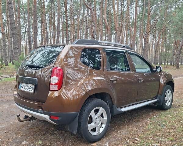 Коричневый Дачия Duster, объемом двигателя 1.6 л и пробегом 212 тыс. км за 8100 $, фото 3 на Automoto.ua