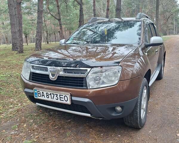Коричневый Дачия Duster, объемом двигателя 1.6 л и пробегом 212 тыс. км за 8100 $, фото 2 на Automoto.ua