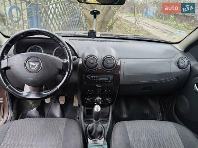 Коричневый Дачия Duster, объемом двигателя 1.5 л и пробегом 230 тыс. км за 8600 $, фото 4 на Automoto.ua
