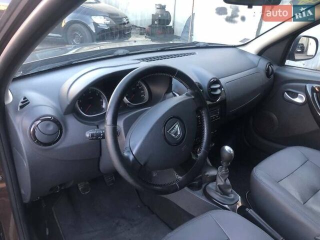 Коричневый Дачия Duster, объемом двигателя 1.5 л и пробегом 187 тыс. км за 8800 $, фото 14 на Automoto.ua