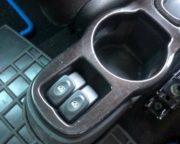 Коричневый Дачия Duster, объемом двигателя 1.5 л и пробегом 187 тыс. км за 8800 $, фото 20 на Automoto.ua