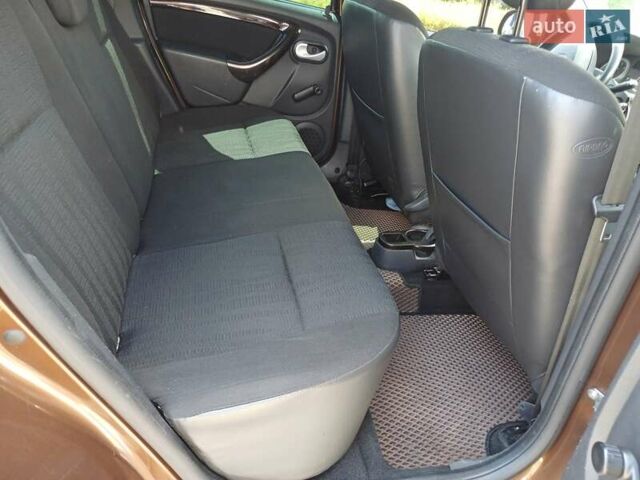 Коричневый Дачия Duster, объемом двигателя 1.5 л и пробегом 212 тыс. км за 9650 $, фото 10 на Automoto.ua