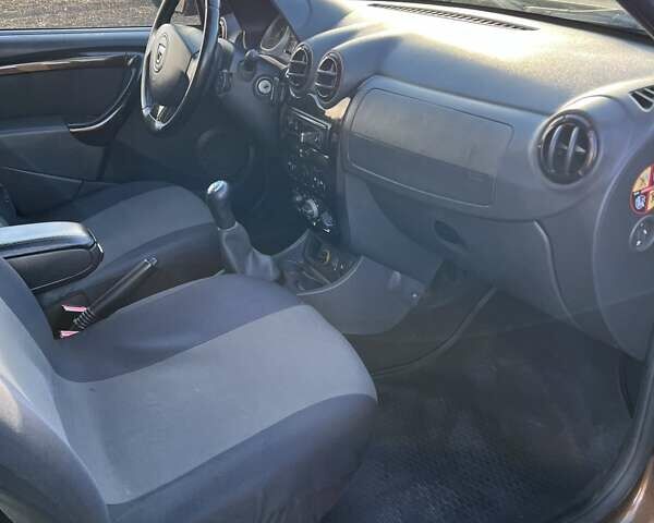 Коричневий Дачія Duster, об'ємом двигуна 1.5 л та пробігом 252 тис. км за 9000 $, фото 12 на Automoto.ua