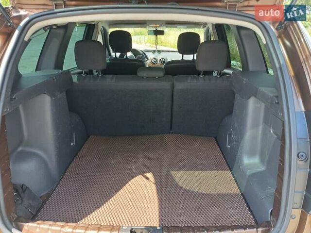 Коричневый Дачия Duster, объемом двигателя 1.5 л и пробегом 212 тыс. км за 9650 $, фото 11 на Automoto.ua