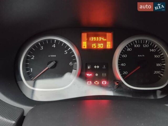 Коричневий Дачія Duster, об'ємом двигуна 1.6 л та пробігом 139 тис. км за 8800 $, фото 16 на Automoto.ua