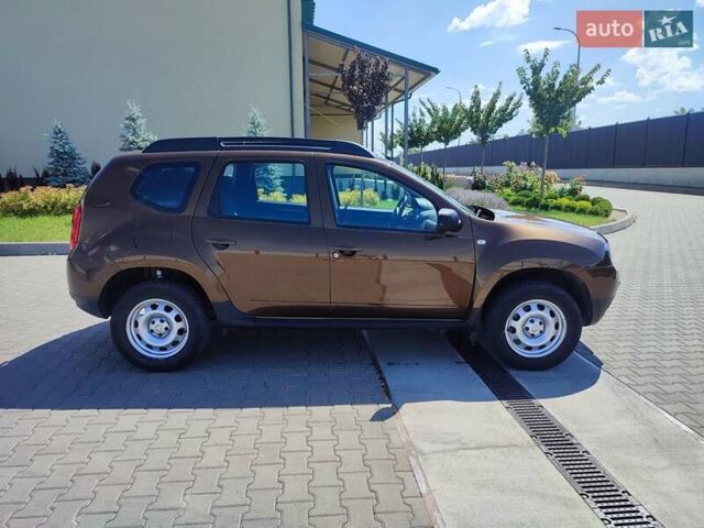 Коричневый Дачия Duster, объемом двигателя 1.6 л и пробегом 281 тыс. км за 8900 $, фото 3 на Automoto.ua