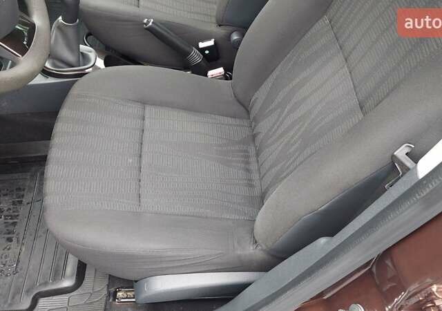 Коричневый Дачия Duster, объемом двигателя 1.6 л и пробегом 225 тыс. км за 7900 $, фото 15 на Automoto.ua