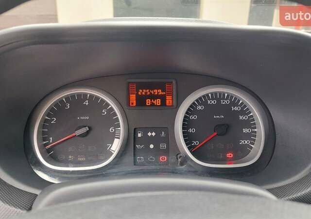 Коричневый Дачия Duster, объемом двигателя 1.6 л и пробегом 225 тыс. км за 7900 $, фото 16 на Automoto.ua