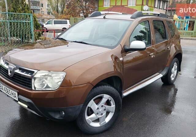 Коричневый Дачия Duster, объемом двигателя 1.6 л и пробегом 225 тыс. км за 7900 $, фото 1 на Automoto.ua