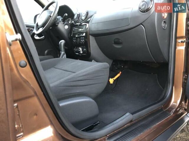 Коричневый Дачия Duster, объемом двигателя 1.6 л и пробегом 187 тыс. км за 7600 $, фото 22 на Automoto.ua