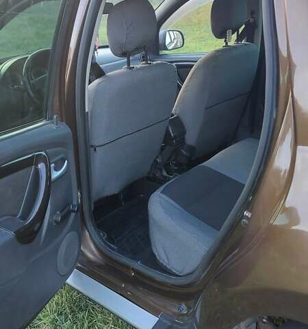 Коричневый Дачия Duster, объемом двигателя 1.5 л и пробегом 227 тыс. км за 9300 $, фото 8 на Automoto.ua