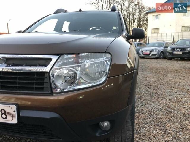 Коричневый Дачия Duster, объемом двигателя 1.6 л и пробегом 187 тыс. км за 7600 $, фото 3 на Automoto.ua