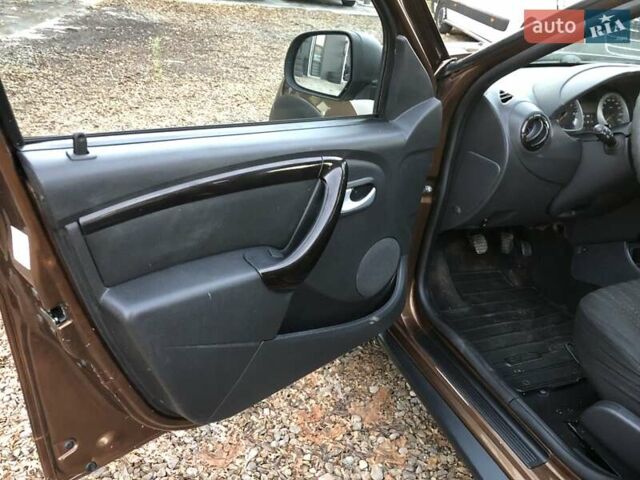 Коричневый Дачия Duster, объемом двигателя 1.6 л и пробегом 187 тыс. км за 7600 $, фото 10 на Automoto.ua