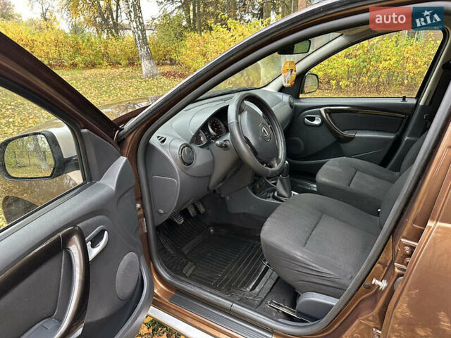 Дачія Duster 2011 у Звенигородка на Automoto.ua Коричневий Дачія Duster, об'ємом двигуна 1.6 л та пробігом 225 тис. км за 6950 $, фото 10 на Automoto.ua