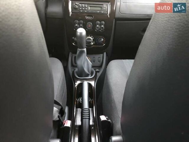 Коричневый Дачия Duster, объемом двигателя 1.6 л и пробегом 187 тыс. км за 7600 $, фото 15 на Automoto.ua